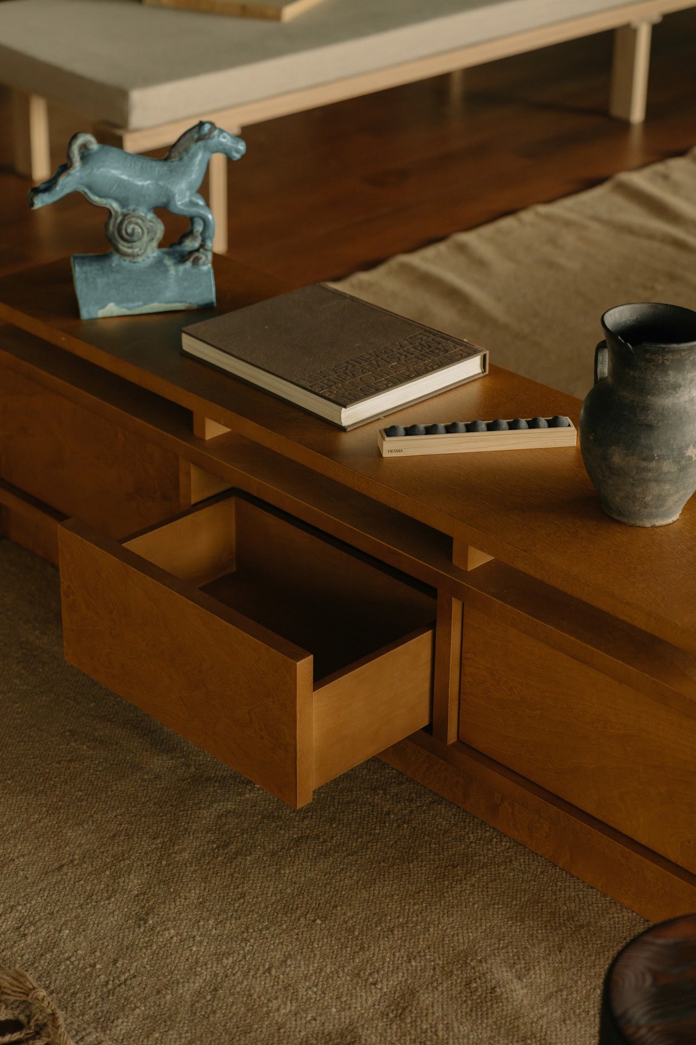 Ratio Console・Warm Brown Birch