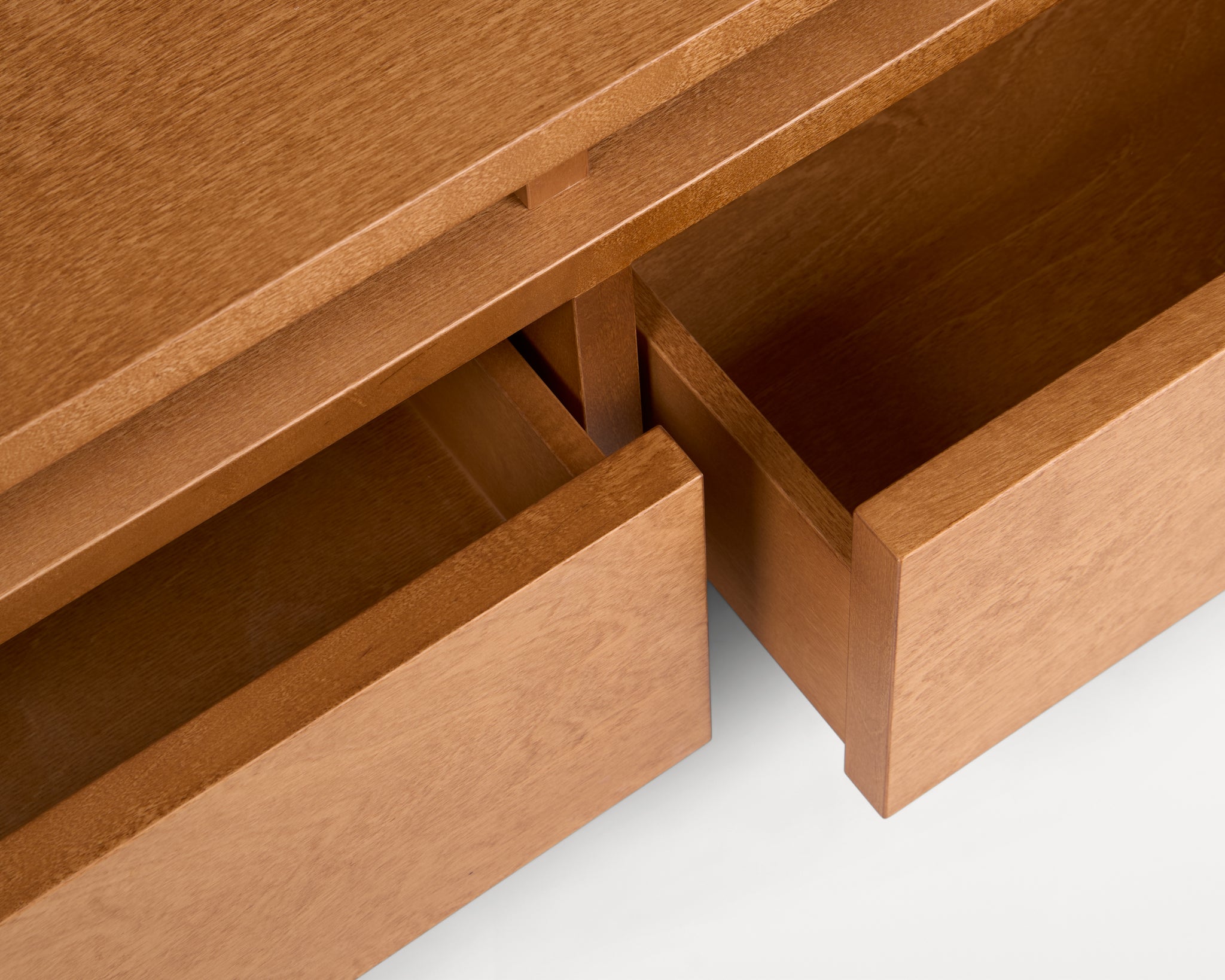 Ratio Console・Warm Brown Birch